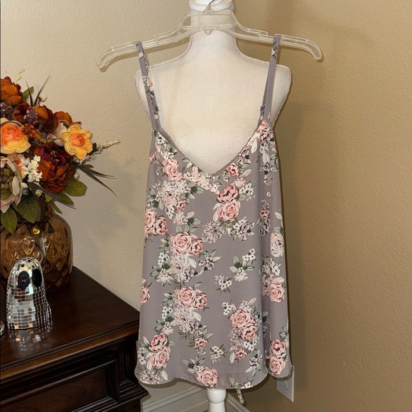 Torrid Georgette Swing Cami with Tie Back Gray Floral Blouse Top 0X - Picture 3 of 4